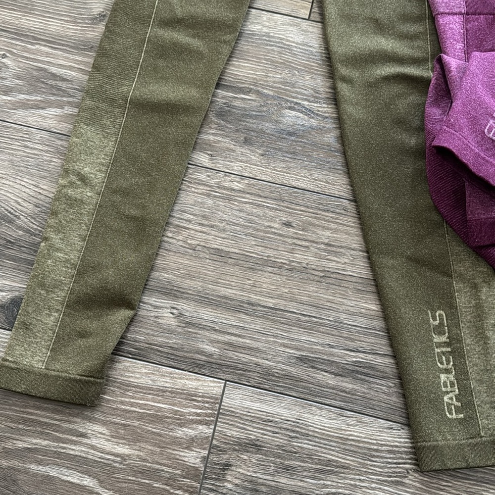 FABLETICS LEGGINGS - Picture 7 of 8